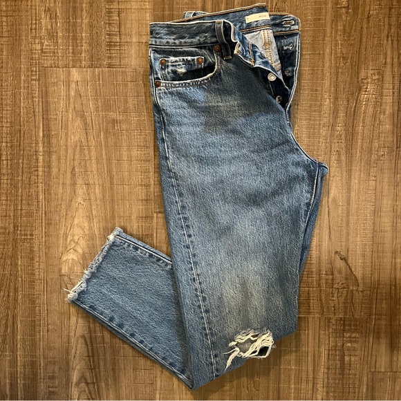 Levi’s Wedgie Fit Jeans - Picture 1 of 6